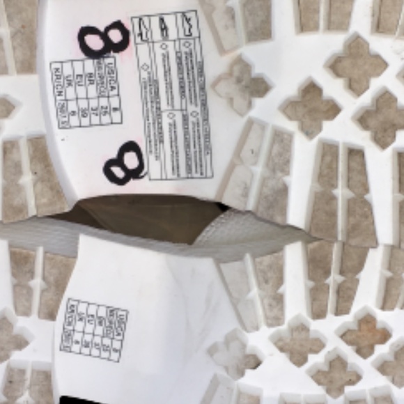 SOLD- UNIQUE BOOTS (Sz- 8US Womens) - Picture 5 of 5